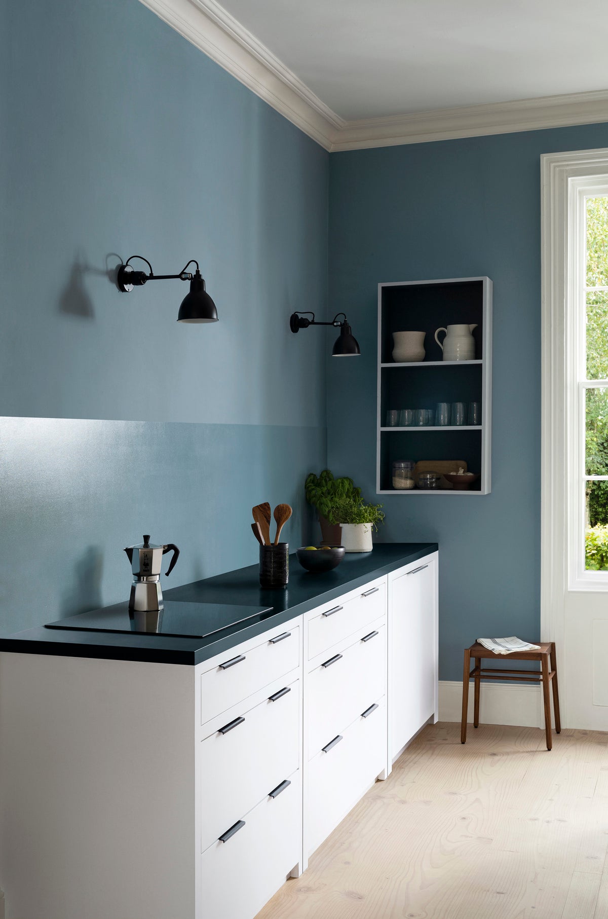 Paint & Paper Library Blue Vein 676