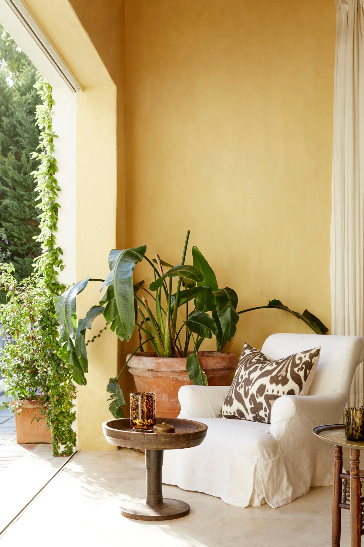 Little Greene Light Gold 53