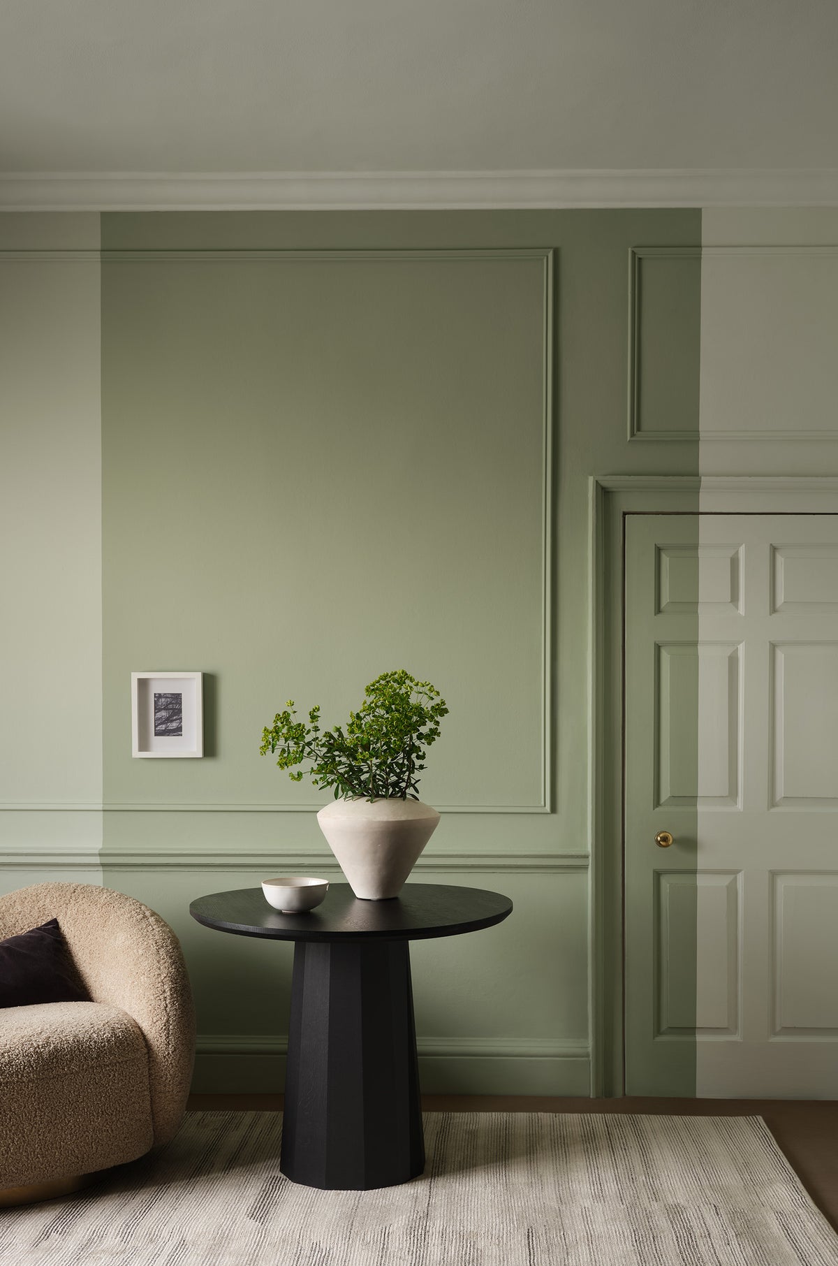 Paint & Paper Library Sprig V 705